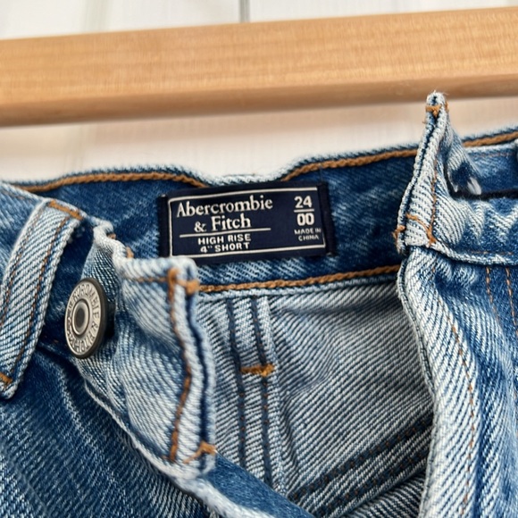 Abercrombie high rise short shorts - Picture 4 of 5